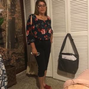 Meet your Posher, Maricely